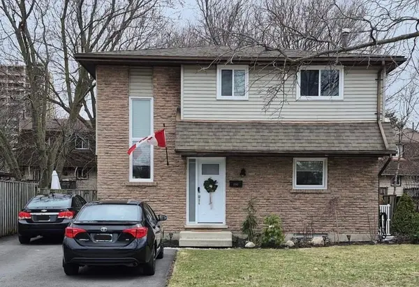 232 Cedarwoods CRES, Kitchener, ON N2C 2J8