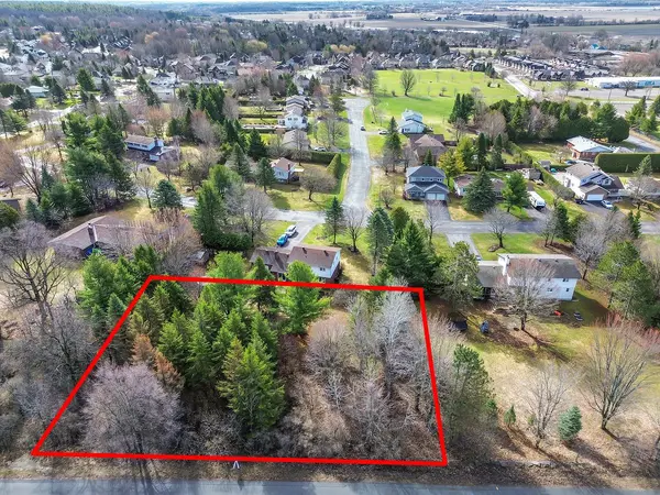 160 Juanita AVE, Carp - Huntley Ward, ON K0A 1L0