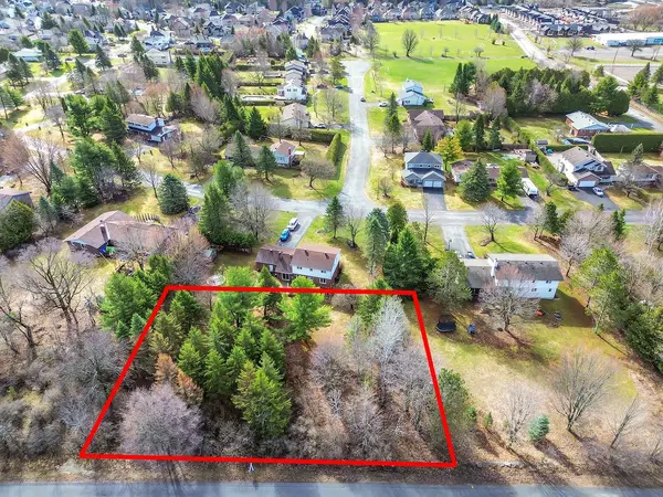 160 Juanita AVE, Carp - Huntley Ward, ON K0A 1L0