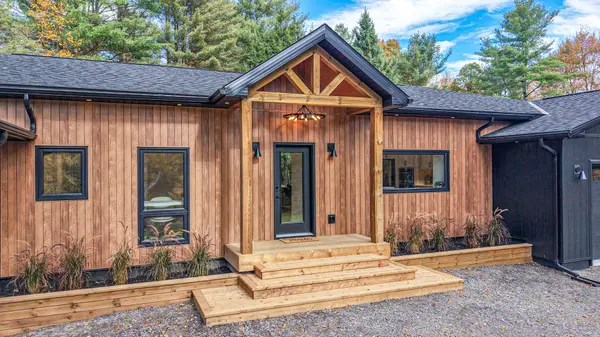 691 South Waseosa Lake RD, Huntsville, ON P1H 2N5