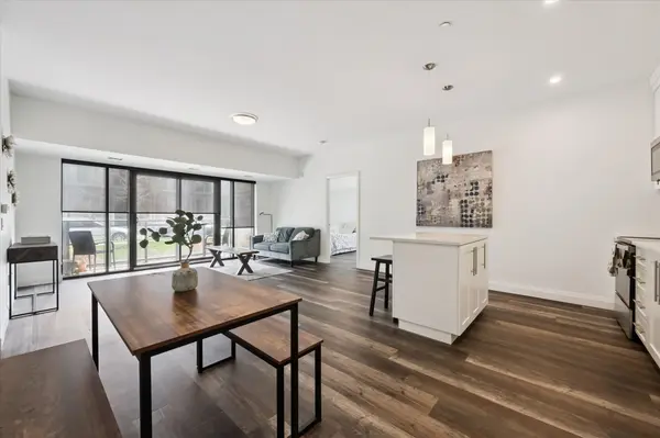 332 Gosling GDNS #110, Guelph, ON N1L 0P8