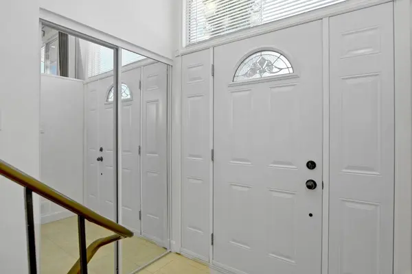 31 Bellfield ST, Crystal Bay - Rocky Point - Bayshore, ON K2B 6K7