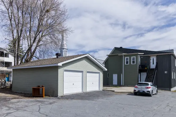 326 Augustus ST, Cornwall, ON K6J 3W5