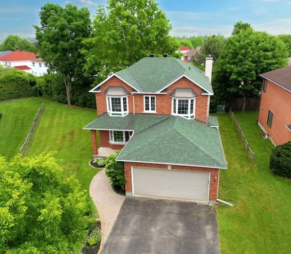 29 TAJ CT, Hunt Club - South Keys And Area, ON K1G 5K7