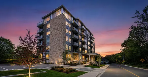 479 Charlton AVE E #106, Hamilton, ON L8N 0B4