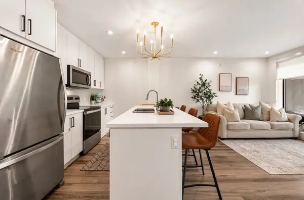 479 Charlton AVE E #106, Hamilton, ON L8N 0B4