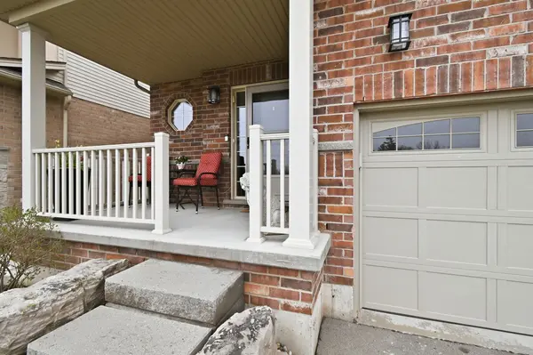 633 Winston RD, Grimsby, ON L3M 0H4