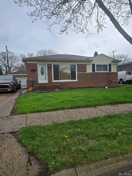 20212 Sunnyside, St. Clair Shores, MI 48080