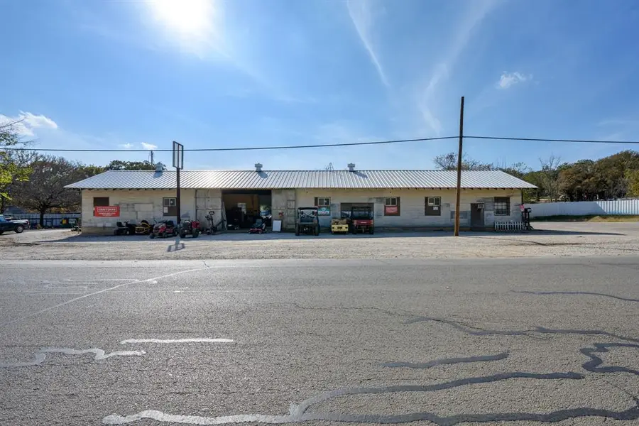 2220 Old Millsap Highway, Mineral Wells, TX 76067