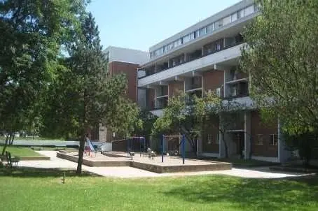 125 Leeward Glenway #211, Toronto C11, ON M3C 2Z6