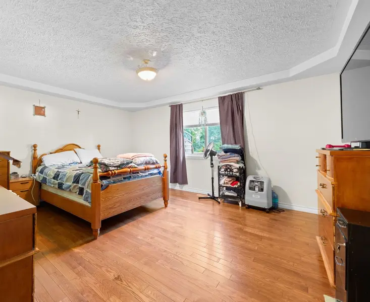 477 ALBERT ST, Tay, ON L0K 2A0