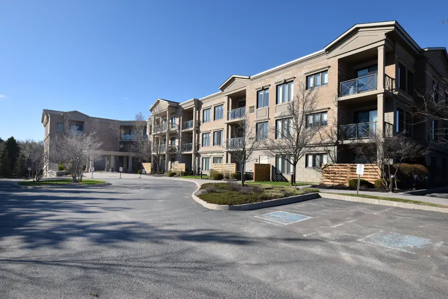 869 Clonsilla AVE #PH10, Peterborough, ON K9J 0B7