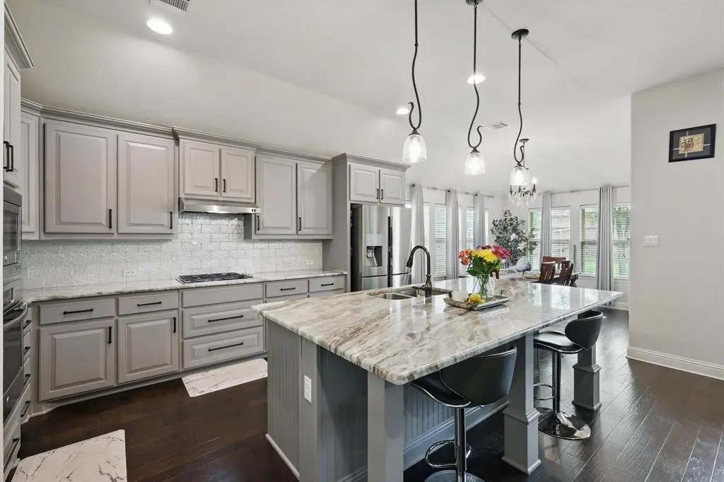 641 Rawlins Lane, Fort Worth, TX 76131