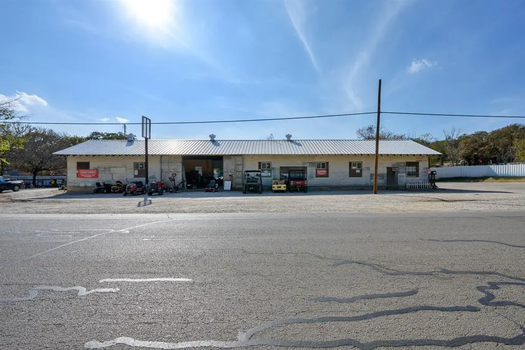 2220 Old Millsap Highway, Mineral Wells, TX 76067