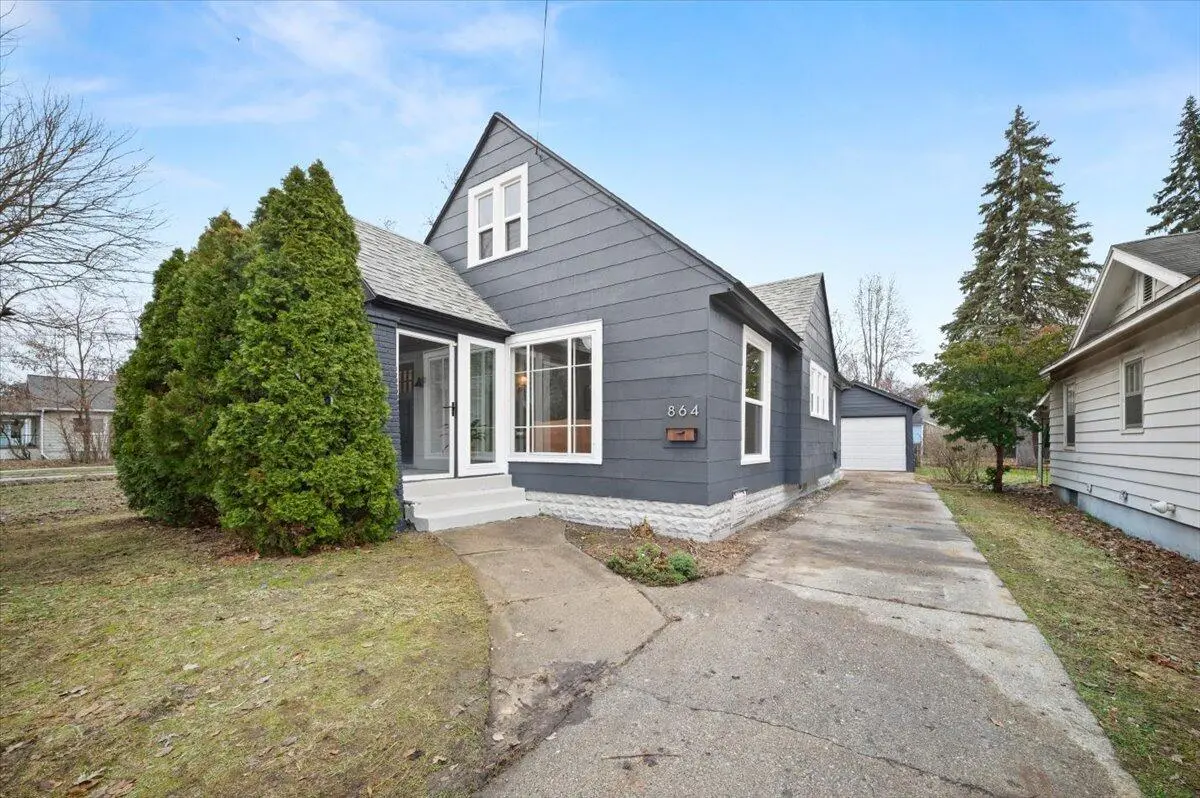 864 Elliott ST SE, City Of Grand Rapids, MI 49507