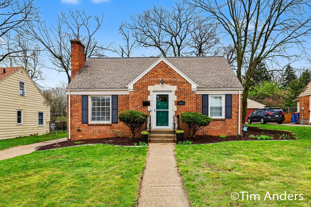 2612 Oakwood AVE NE, City Of Grand Rapids, MI 49505