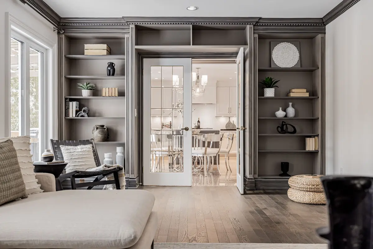 72 Aldershot CRES, Toronto C12, ON M2P 1M1