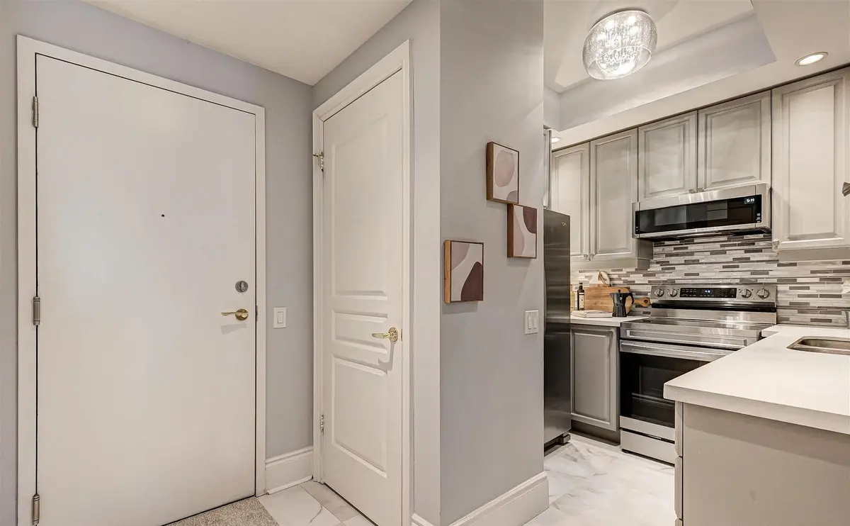 15 Northtown WAY #2529, Toronto C14, ON M2N 7A2