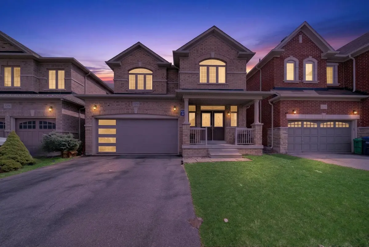 3254 Edwyna DR, Mississauga, ON L5M 0V2