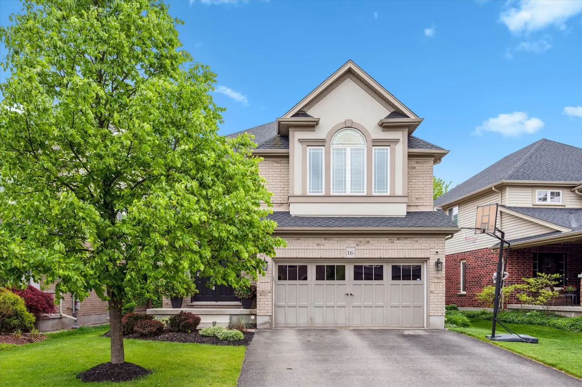 16 Hall AVE, Guelph, ON N1L 0B3