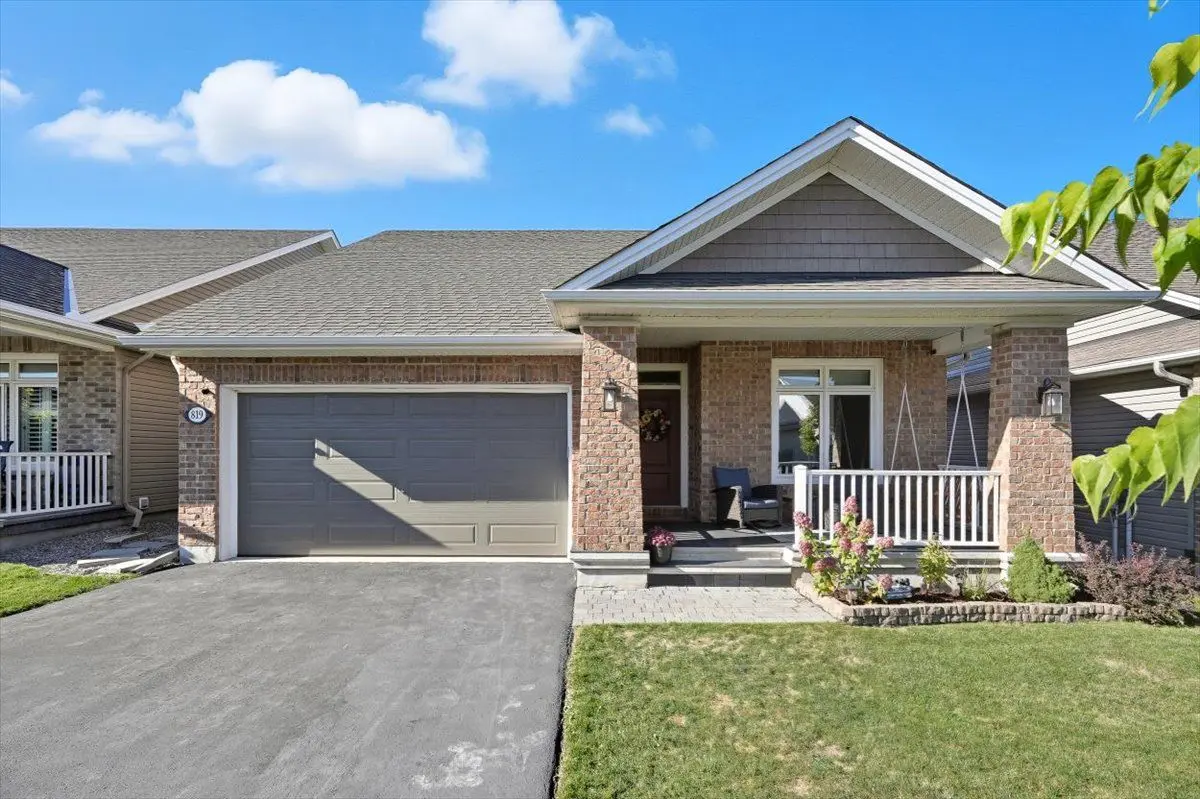 819 Tewin CIR, Orleans - Cumberland And Area, ON K4A 1K2