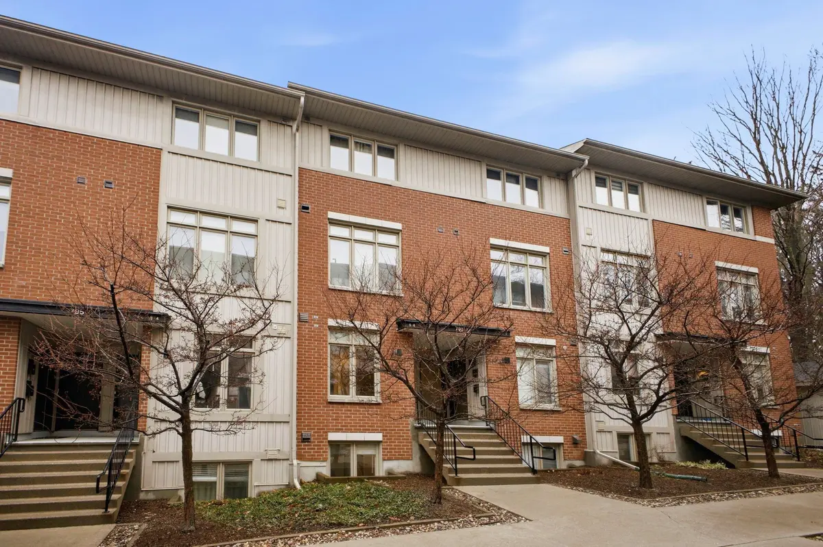 795 Montreal RD #5, Manor Park - Cardinal Glen And Area, ON K1K 0S9