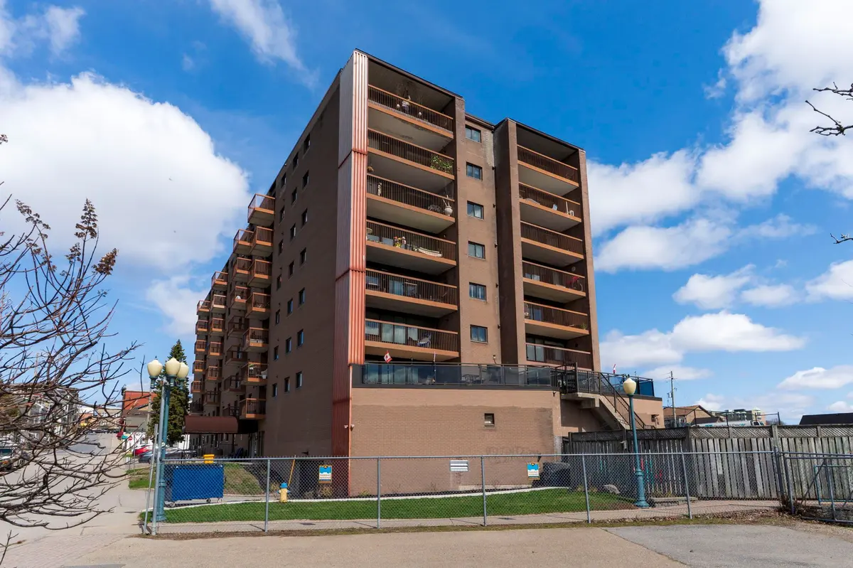 3 Apple ST #410, Brockville, ON K6V 4X5