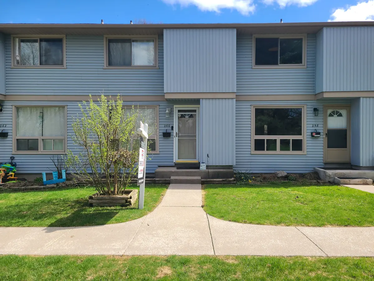 260 Monmore RD, London North, ON N6G 3A6