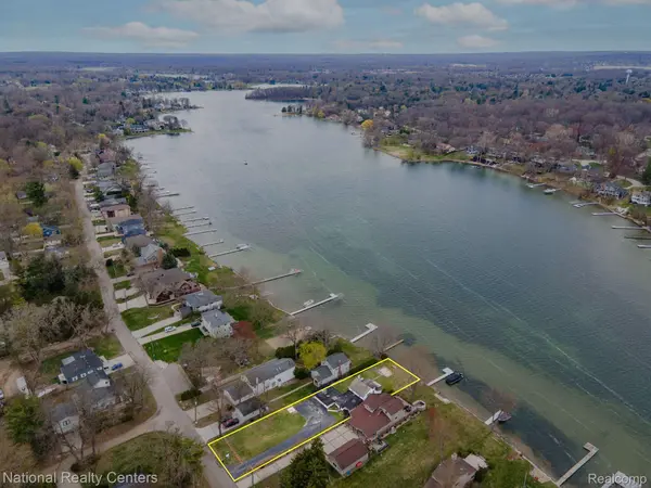 6978 COLONY DR, West Bloomfield Twp, MI 48323