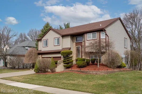 7165 Amanda DR, Van Buren Charter Township, MI 48111