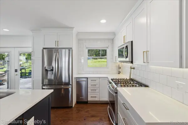 4294 N East Torch Lake DR, Central Lake Township, MI 49622