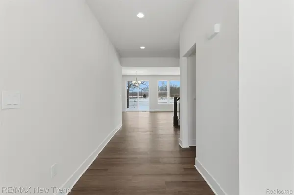 2388 Madison ST, Wixom, MI 48393