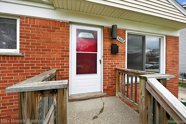 23448 Easterling AVE, Hazel Park, MI 48030