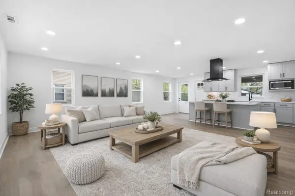 19377 Brentwood ST, Livonia, MI 48152