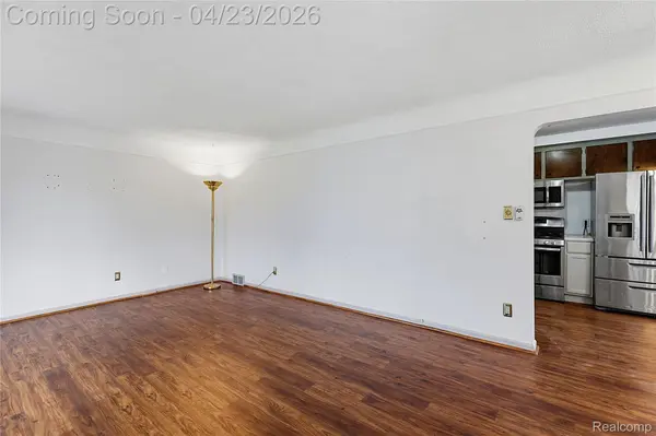 9538 Hazelton, Redford Charter Township, MI 48239