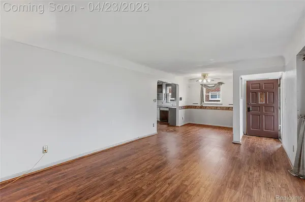 9538 Hazelton, Redford Charter Township, MI 48239