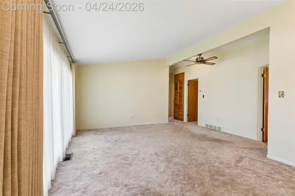 27681 Bennett ST, Livonia, MI 48152