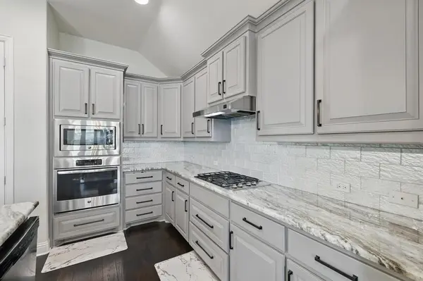 641 Rawlins Lane, Fort Worth, TX 76131