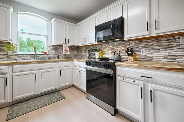 4544 N Shore Drive, The Colony, TX 75056