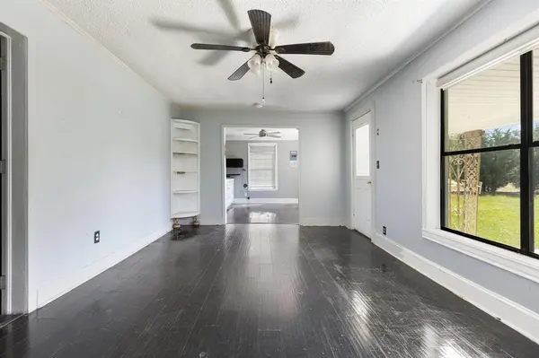 50 County Road 2123, Clarksville, TX 75426