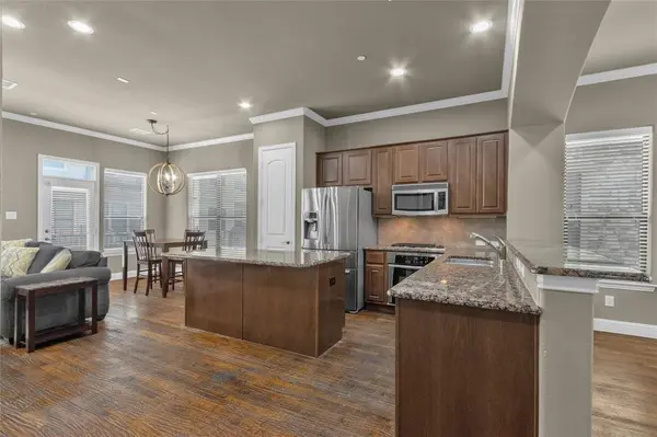 5724 Robbie Road, Plano, TX 75024