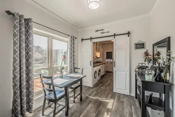 4415 Bellaire Drive S #203S, Fort Worth, TX 76109