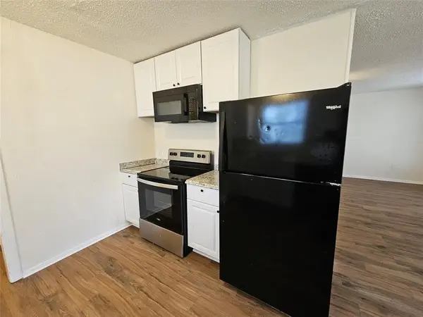 110 Muleta Drive, Oak Point, TX 75068