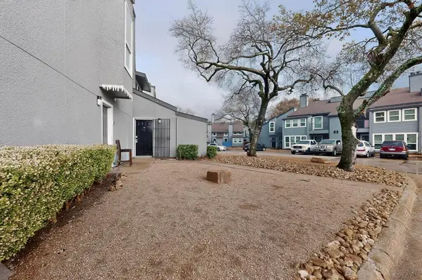 9696 Walnut Street #506, Dallas, TX 75243