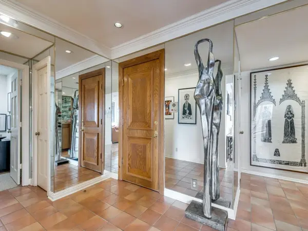 3601 Turtle Creek Boulevard #404, Dallas, TX 75219