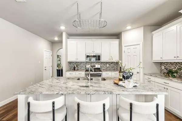 115 Elm Lane, Roanoke, TX 76262