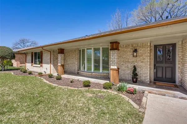 1621 Westlake Drive, Plano, TX 75075