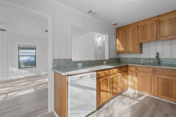 217 Clinton Drive, Weatherford, TX 76086