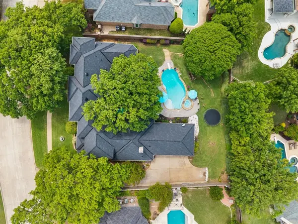 204 Brookview Court, Southlake, TX 76092