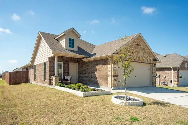 612 Daybreak Lane, Lavon, TX 75166